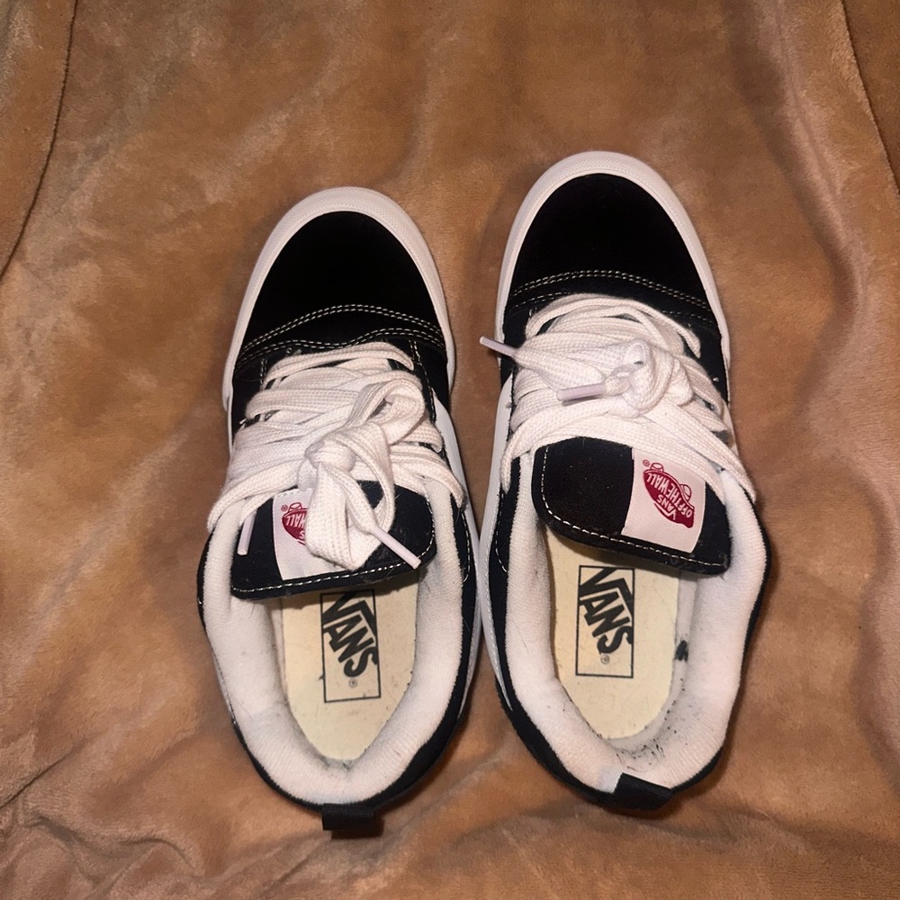 Knu Skool vans